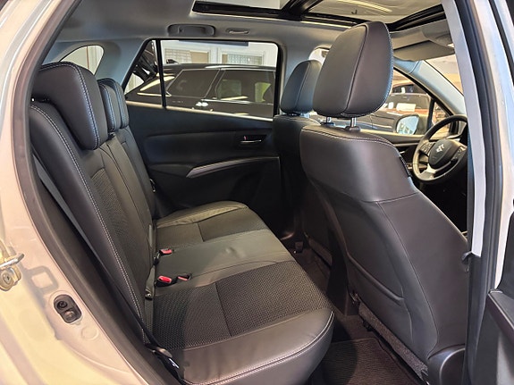Suzuki S-Cross 9 of 17