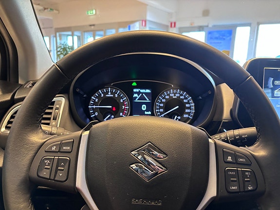 Suzuki S-Cross 11 of 17