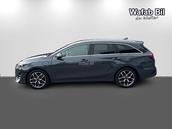 Kia Ceed 4 of 23