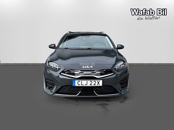 Kia Ceed 2 of 23