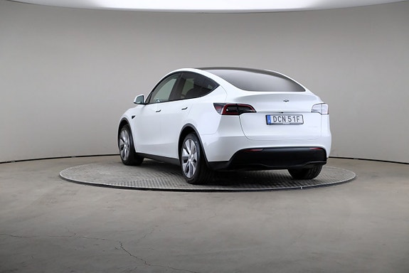 Tesla Model Y 2 of 26