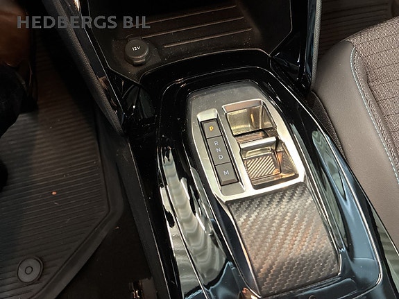 Peugeot 208 16 of 17