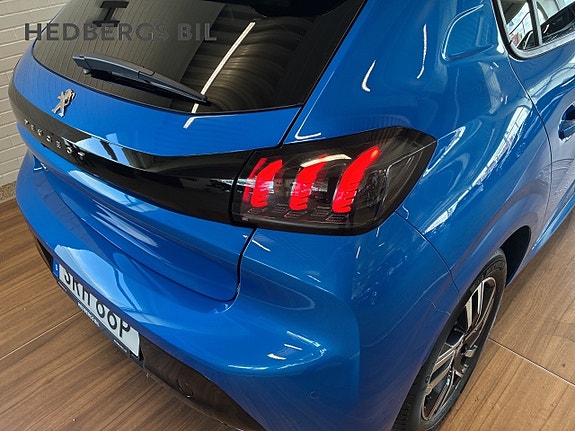 Peugeot 208 14 of 17