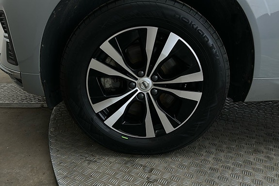 Volvo XC60 12 of 29