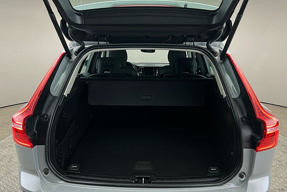 Volvo XC60 14 of 29