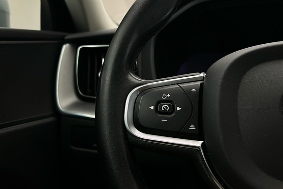 Volvo XC60 27 of 29