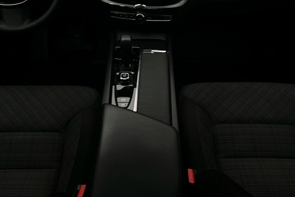 Volvo XC60 9 of 29