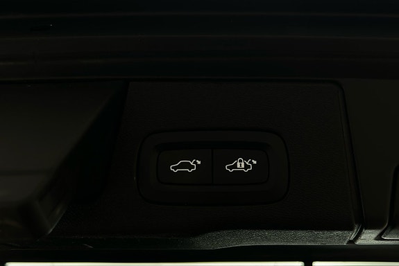 Volvo XC60 15 of 29