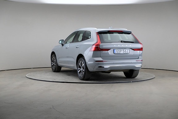 Volvo XC60 2 of 29