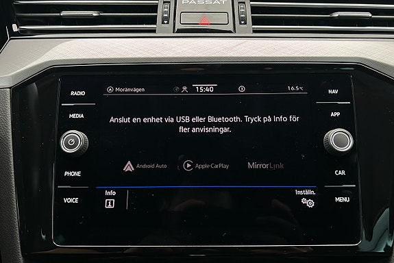Volkswagen Passat 25 of 25