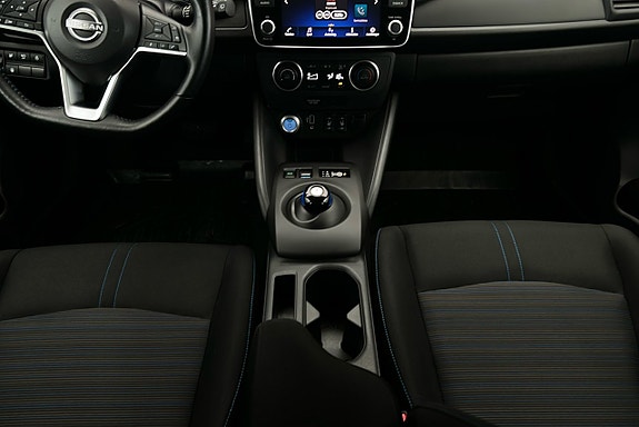 Nissan Leaf 9 of 22