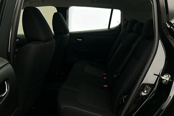 Nissan Leaf 13 of 22