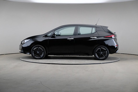 Nissan Leaf 4 of 22