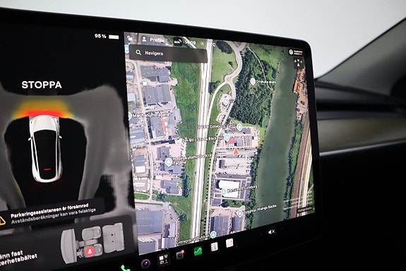 Tesla Model Y 15 of 20