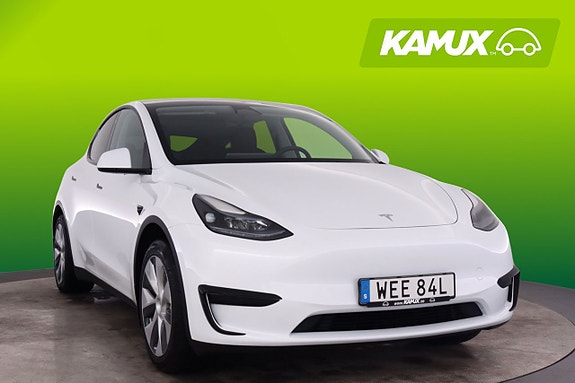 Tesla Model Y 8 of 20