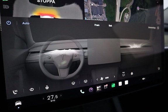Tesla Model Y 18 of 20