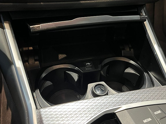 BMW 320d 13 of 19
