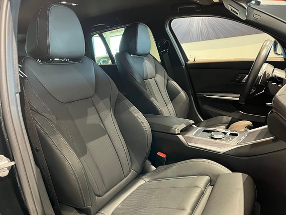 BMW 320d 14 of 19