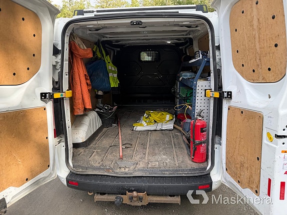 Ford Transit Custom 6 of 12