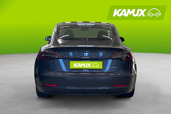 Tesla Model 3 5 of 22