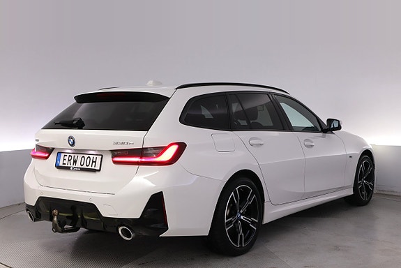 BMW 330e 5 of 27
