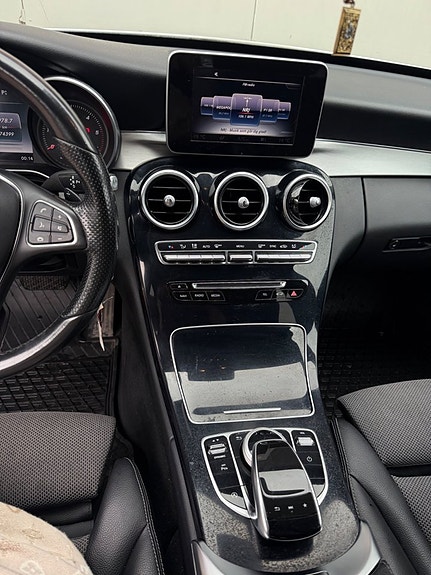 Mercedes-Benz C220 d 12 of 16