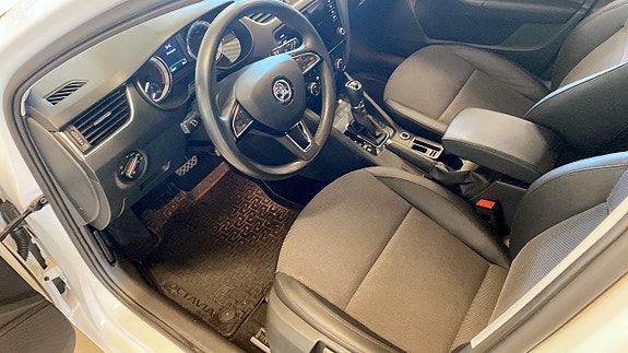 Skoda Octavia 7 of 17