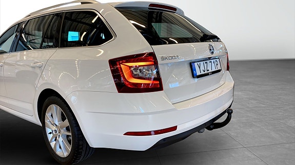Skoda Octavia 13 of 17