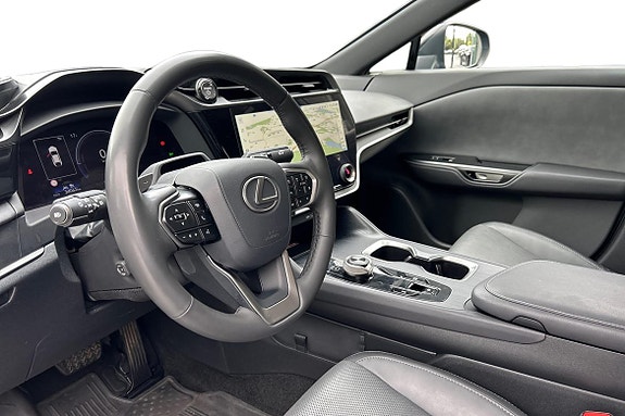 Lexus RZ450e 7 of 20