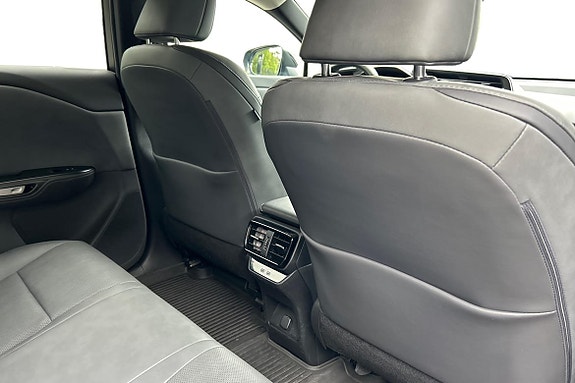 Lexus RZ450e 11 of 20