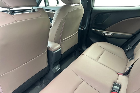 Lexus LBX 12 of 20