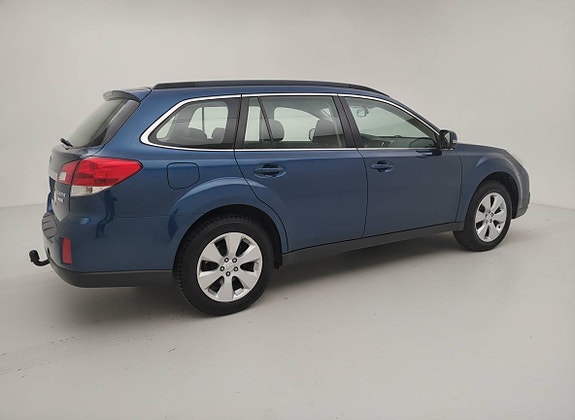 Subaru Outback 3 of 3