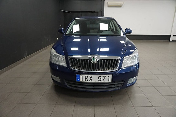 Skoda Octavia 1,6 TDI - 2011 3 of 11