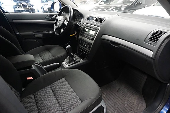 Skoda Octavia 1,6 TDI - 2011 10 of 11