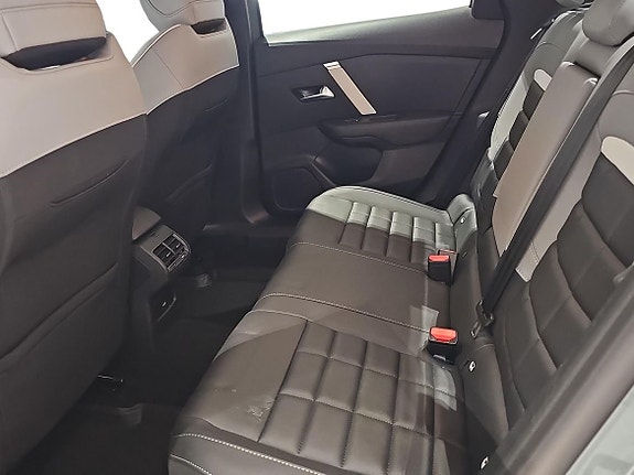 Citroen C4 X 3 of 8