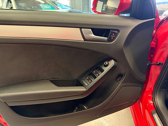 Audi A4 9 of 27