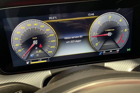 Mercedes-Benz E220 14 of 23