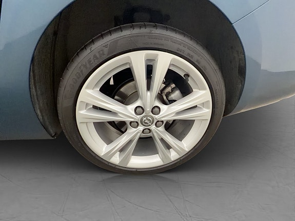 Opel Astra 28 of 30