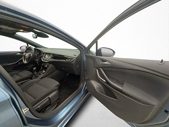 Opel Astra 15 of 30