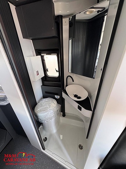 Adria TWIN SUPREME 640 SLB Långbädd 5 of 6