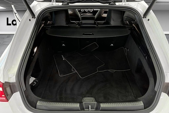 Mercedes-Benz CLA200 14 of 14