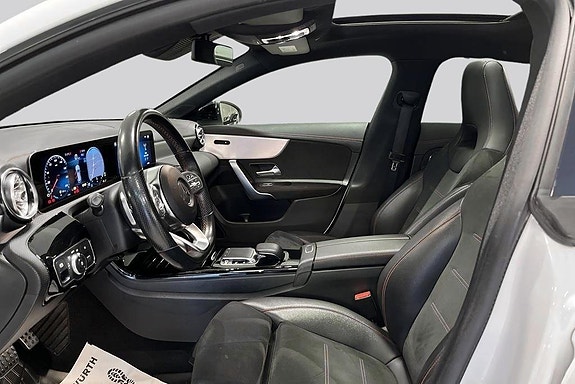 Mercedes-Benz CLA200 8 of 14