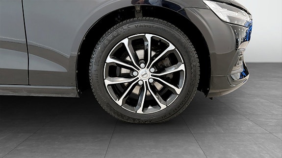 Volvo V60 9 of 15