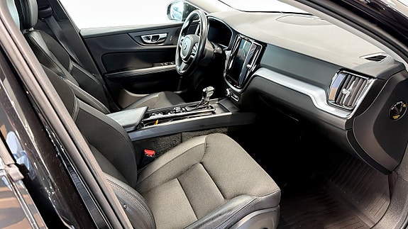 Volvo V60 5 of 15