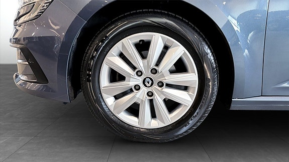 Renault Megane 9 of 16