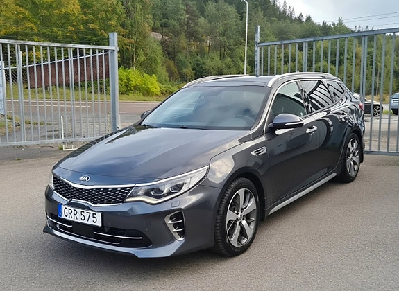 Kia Optima 2 of 27