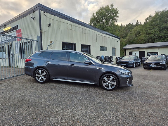 Kia Optima 4 of 27