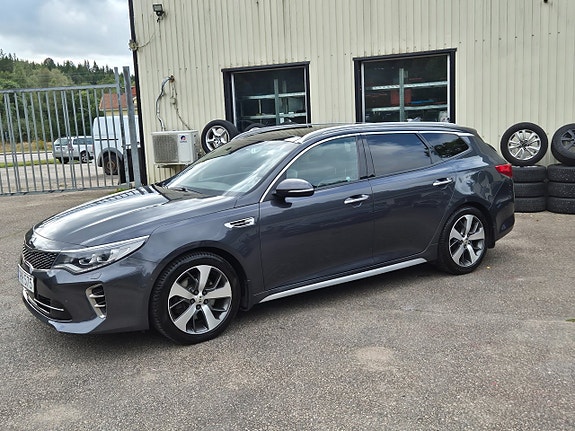 Kia Optima 8 of 27