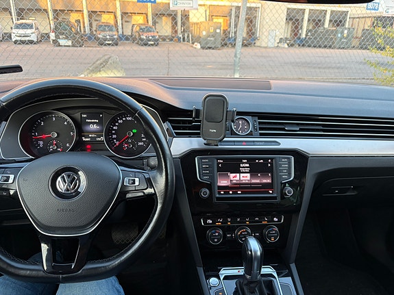 Volkswagen Passat 4 of 4