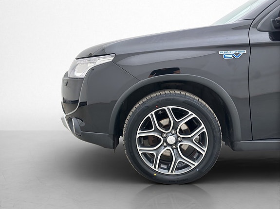Mitsubishi Outlander 27 of 30